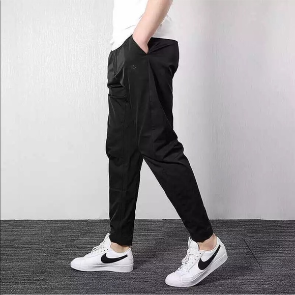 Nike Tech Woven Jogger Pant